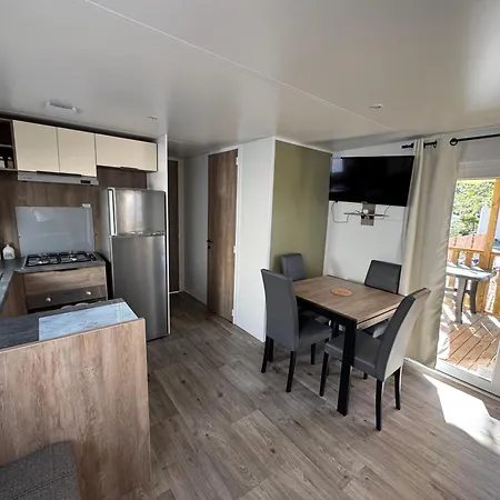 Mobil-home Bora Les Embruns * Lège-Cap-Ferret